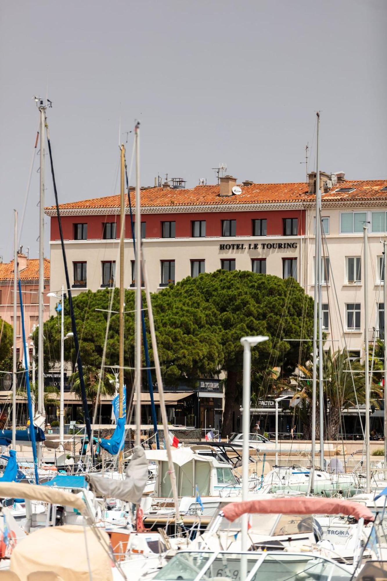 Hotel Restaurant Le Touring - Teritoria Saint-Raphaël Exterior foto